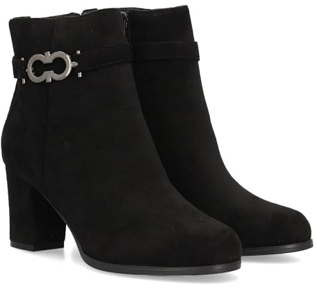97768 Botin elegante de cana baja con acabado afelpado para mujer. Detalle metalico decorativo en el lateral. Tacon comodo y cierre de cremallera. Ideal temporada Otono Invierno. Negro Talla 38