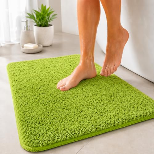 Floordirekt Badematte Sky - Badezimmerteppich - Weicher, dichter Hochflor - Rutschhemmend & Schnell trocknend - Geeignet für Fußbodenheizung - Eckig & Rund (70 x 120 cm, Apfelgrün)