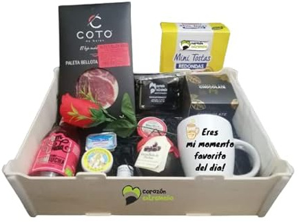 Cesta de Regalo para Desayuno Gourmet con Komvida Frutos Rojos, Paleta de Bellota Ibérica, Mermelada Artesana de Picotas, Bombones de Higo con Chocolate – Corazón Extremeño