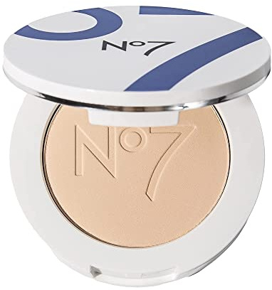 No7 Lift & Luminate Triple Action Powder - Light - Pressed Makeup Setting Powder for Face - Compact Setting Powder Reduces the Appearance of Fine Lines & Enhances Glow (10g)