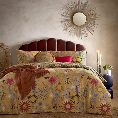 furn. Ethereal Star Duvet Cover Set – Reversible Star Print Duvet Cover Set with Sun Motif (Gold Dust Yellow – Super King)