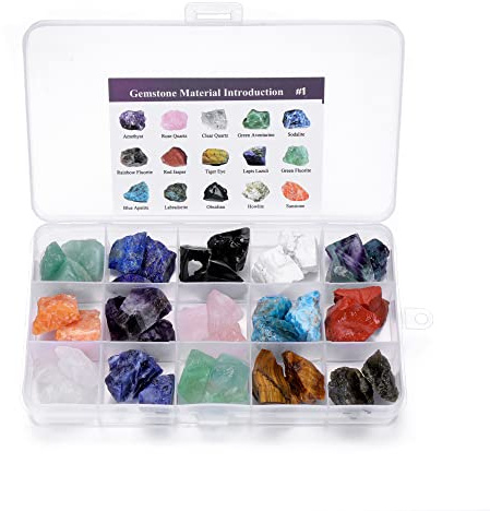 JSDDE Lot de Pierres et Cristaux Naturelles pour Lithotherapie 15 Types Pierres Précieuses Brutes Irrégulières Collection Cristal de Roche Minéral pour Reiki Guérison Chakra Méditation 1-2cm en Boîte