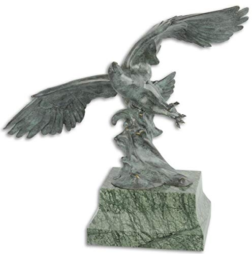 Casa Padrino Luxus Bronze Skulptur Fliegender Adler Grau/Grün 44,6 x 17,7 x H. 42,7 cm - Deko Bronzefigur