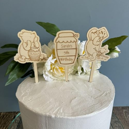 Luck and Luck Winnie Puuh Tortendeko Personalisierte Geburtstag Party Kuchen Topper Holz Kuchendeko Benutzerdefinierte Cake Topper (3pcs)