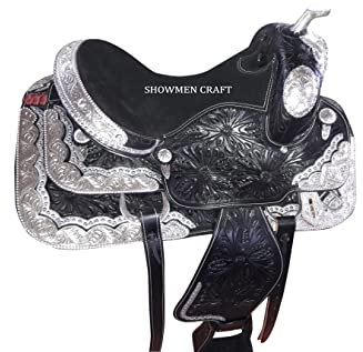 SHOWMEN CRAFT Sella western completamente decorativa argento spettacolo vestito con testiera e richiamo seno (43 cm)