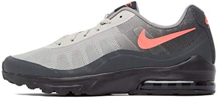 Nike Herren Air Max Invigor Sneaker, Black/Solar Red-Anthracite, 44 EU