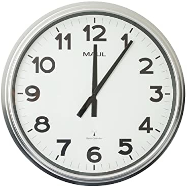 MAUL Horloge Murale MAULride 61 cm, Horloge Radiopilotée Grande, Modèle Élégant d'un Design Moderne pour Le Bureau et Les Salles d'entrée, Bien Lisible Grâce aux Grands Chiffres, Argenté