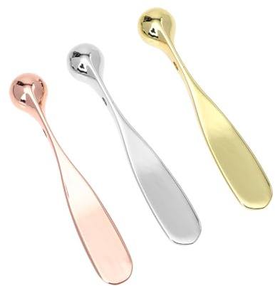 MOTHNUR Espátulas de Maquillaje Metálicas 3 Piezas Tamaño Pequeño Aplicador de Crema para Ojos Masajeador Facial para Todo Tipo de Piel Uso Diario en Belleza Facial Colores Dorado, Rosa