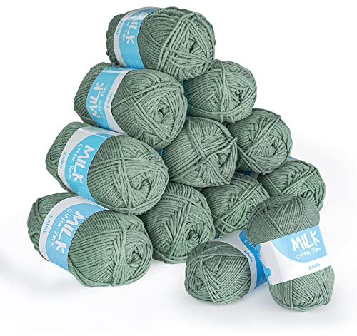 ilauke Yarn for Crochet, 12x50g Acrylic Dk Yarn, Soft Double Knitting Wool 1200M, Green Wool for Projects Handcrafts