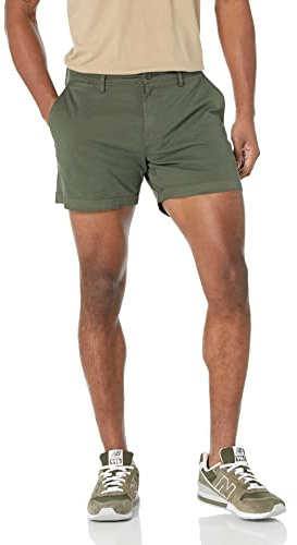 Amazon Essentials Pantaloncini Chino Slim Fit Elasticizzati Comodi e Senza Pieghe sul Davanti 13cm Uomo, Verde Scuro, 32W