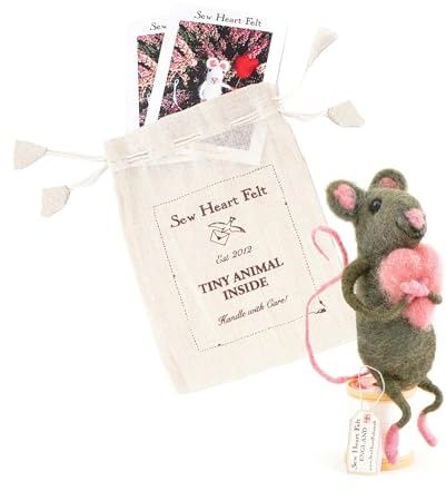 Sew Heart Felt - Sitting Hugging Heart Mouse - Wool Decorative Figurine | Handmade wool mouse hugging a pink heart for shelves, romantic displays, collections and thoughtful gifting