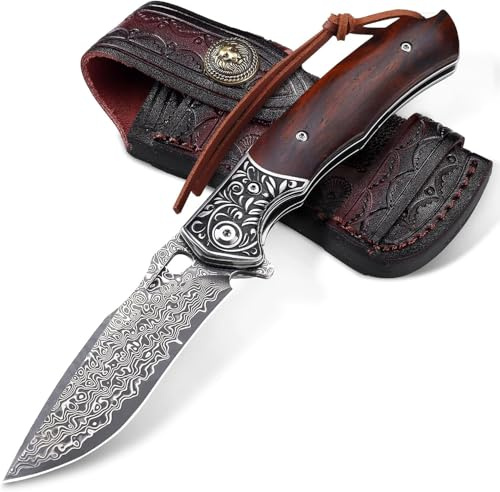 Omesio Damast-fällkniv, tillverkad av förstklassigt VG10 Damast-stål. Denna EDC-kniv har ett trähandtag och ett läderfodral, perfekt för camping och vandring.