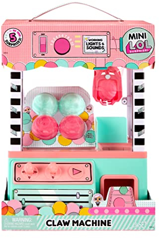 L.O.L. Surprise! Minis Greifautomat Spielset mit 5 Überraschungen - Inklusive Mini OMG Uptown Girl, Mini Sammelpuppe Prim und Mini Pet Yuppy Puppy, Interaktive Lichter & Sounds - Für Kinder ab 4+