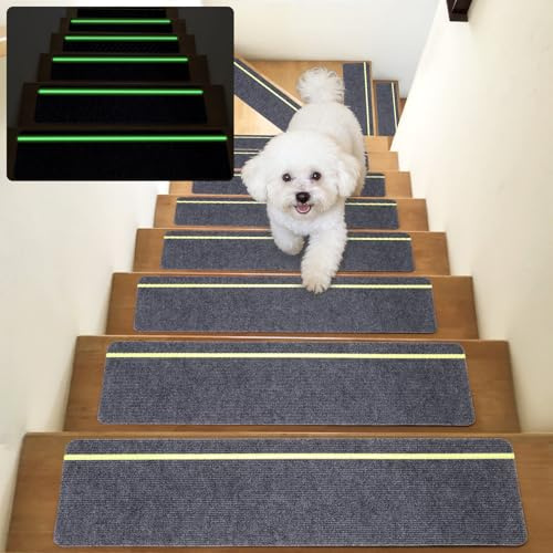 DEKEones 15 Stück Treppenmatten mit Glow in Dark Streifen, 76cm x 20cm Treppenmatten Selbstklebend für Holztreppen, 100% Polyester TPE Rückseite Treppenteppich für Kinder, Ältere und Haustiere (Grau)