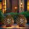 TRIROCKS Set di 2 Lampade da Tavolo in Stile Marocchino 18 cm Alte, Lanterne Senza Fili a Batteria con Luci LED per Decorazioni Casa, Soggiorno, Eventi (Marrone)
