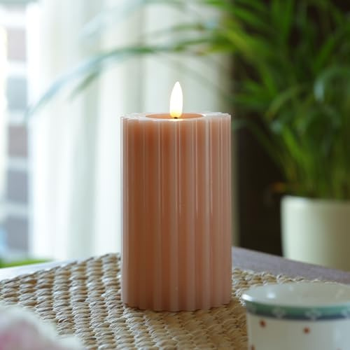 MARELIDA LED Kerze Echtwachskerze gerillt geriffelt Stumpenkerze mit senkrechten Rillen und flackernder Flamme Timer altrosa Wachskerze für Innen (Höhe: 14,5cm)