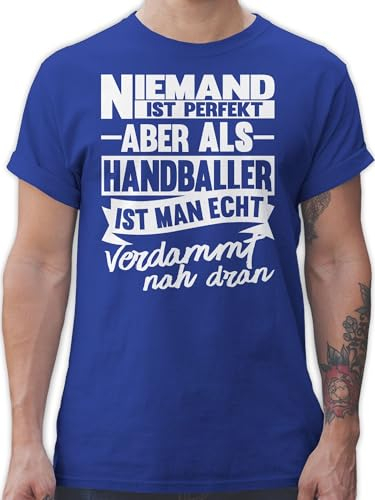 T-Shirt Herren - Handball EM 2026 Trikot Ersatz - Niemand ist perfekt Aber als Handballer ist Man echt verdammt nah dran - L - Royalblau - hanball Handball-Tshirt Tshirt halbball Shirt Handball. t