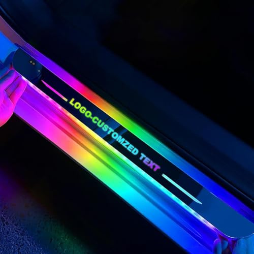 Luce LED per Porta Auto Personalizzata – Logo o Testo, Sensore Automatico, 7 Colori RGB, 12 Modalità, Senza Fili, Magnetica, Ricaricabile USB, Universale