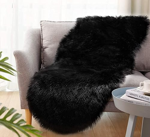 lightlux Faux Lammfell Schaffell Teppich Kunstfell Dekofell in Super weich Lammfellimitat Longhair Fell Optik Nachahmung Wolle Bettvorleger Sofa Matte für Schlafzimmer Kinderzimmer