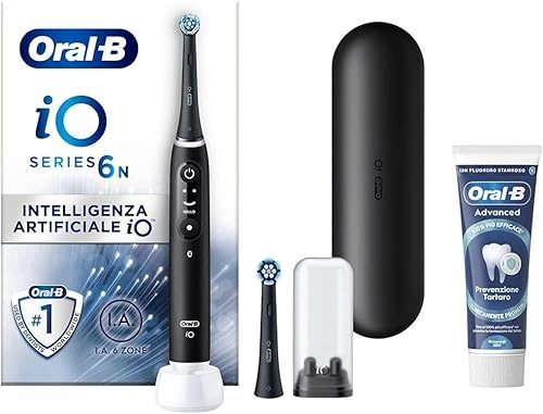 Oral-B Spazzolino Elettrico Ricaricabile iO 6N Nero, 1 Spazzolino Elettrico, 2 Testine Di Ricambio, Custodia Da Viaggio + 1 Dentifricio Oral B Advanced Prevenzione Tartaro, la confezione può variare