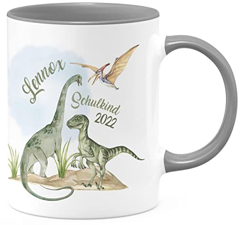 miKalino Keramiktasse Schulkind - weiße Keramiktasse Kinder personalisiert - bedruckte Kindertasse mit Dinosaurier-Motiv - Kindertasse mit Namen - Geschenk Keramiktasse