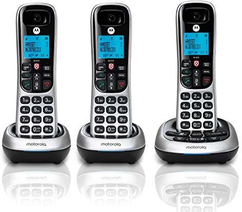 Motorola CD4013 Digital Cordless Phone with Answering Machine with 3 Handsets, Silver