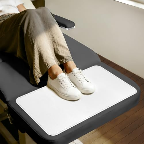 CGBE Hygieneauflage für Kosmetikliegen & Massageliegen 60x40cm-Weiß | Weiche Mikrofaser-PU-Leder Fußauflage für Liegen, Faltbares Wasserdichtes Polste für Studio, Praxis und Haushalt.