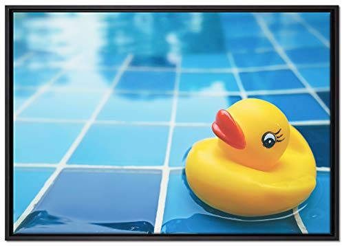 Pixxprint Quietsche Ente im Bad Leinwandbild 100x70 cm im Bilderahmen, Wandbild, Schattenfugenrahmen, Kein Poster