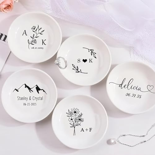 ZZTINGC Plateau À Bagues Personnalisé en Céramique, Coupelle De Rangement pour Bijoux, Support pour Bagues De Mariée, Coupelle Ronde pour Bijoux pour Mariage Ou Fiançailles, 4 Pouces, Blanc