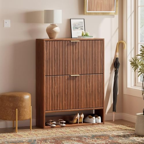 Zurefano Schuhschrank Schmal 80 cm, Schuhkipper mit 2 Klappen, Schuhkommode in Walnussoptik, Platzsparender Schuhschrank mit Rillen-Design für Flur und Eingang