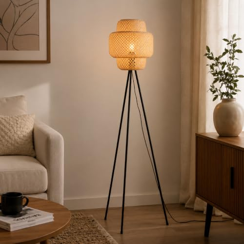 Alpinaluz Lámpara de Pie Trípode E27 Mimbre Natural Base Negra | Pantalla tejida a mano Ø30 cm y estructura metálica negra, estilo boho rústico para salón, dormitorio y lectura