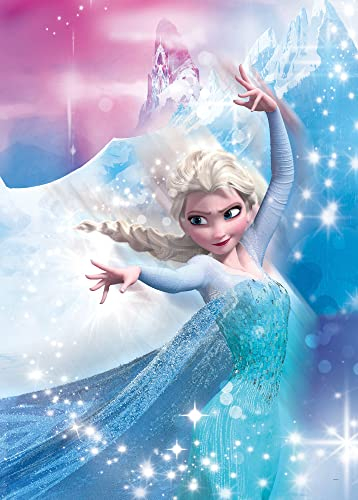 Komar Frozen 2 Elsa Action - Größe: 50 x 70 cm, Wandbild, Poster, Kunstdruck (ohne Rahmen), Disney