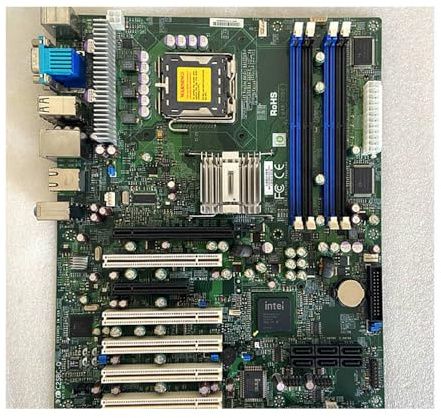 Carte mère pour serveur C2SBC-Q LGA775 5xPCI