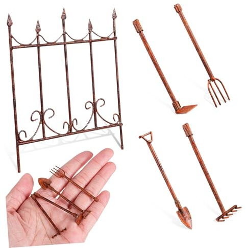 GALPADA Set 5 Attrezzi da Giardino in Miniatura in Ferro, Decorazioni Paesaggistiche per Casa delle Bambole e Progetti di Giardinaggio, Rastrello Vanga Pala e Recinto, Accessori Compatti
