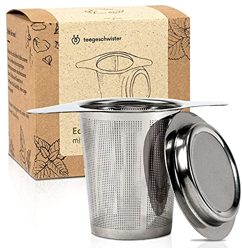 teegeschwister® | Feines Teesieb für losen Tee | Teefilter aus rostfreiem Edelstahl mit Deckel/Abtropfschale | breiter Doppelgriff für Verschiedene Tassengrößen