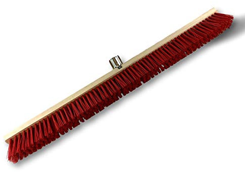 Balai d'atelier Type cantonnier | Piste Extérieur | Longueur 100 cm | Garnissage Brosse PVC Rouge | Semelle Bois | Douille métal boulonnée Ø 28 mm | sans Manche | Kibros 2390B