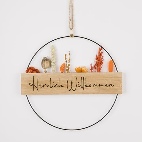 Türkranz mit Trockenblumen I Dekokranz ganzjährig I Willkommenskranz mit Herzlich Willkommen graviert I Türdekoration außen & innen I personalisierbar (Trockenblumen Orange, Metallring 30cm)