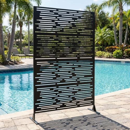 Acekool Sichtschutz Metall 180 x 117 cm Raumteiler mit Ständer, Freistehend, Wetterfeste Terrassenpaneele für Indoor & Outdoor & Deko, Patio, Garten, Terrasse & Balkon, Pool, Streifenmuster, Schwarz