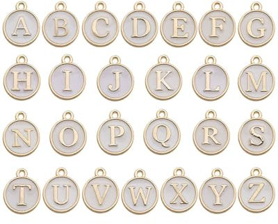 KGDUYC 26 pcs buchstaben anhänger-Klein Edelstahl Alphabet Charms AZ Buchstabe Anhänger Charms Gold Hypoallergene Anhänger Schmuck Anhänger Für Name Valentinstag Charms Schmuckherstellung