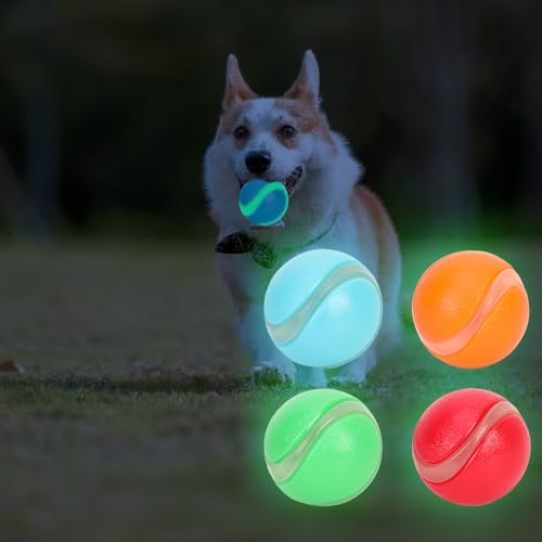 QKURT 4 st glödande hundleksaker boll – lyser i mörkret, lysande, flytande, högstudsande gummi hundbollar för tandträning och interaktiv lek