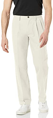 Amazon Essentials Men's Classic-Fit Wrinkle-Resistant Pleated Chino Trousers (Available in Big and Tall)