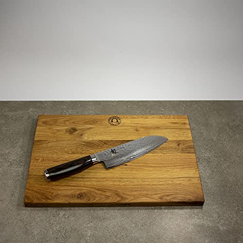 Kai Shun - Tim Mälzer Premier Serie Santoku TDM 1702 Ultrascharfes Japanisches Messer + Handgefertigtes Schneidebrett 40x25 cm