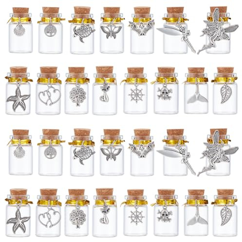 UNICRAFTALE 30 Pièces 15 Styles Mini Petites Fioles Pour Cadeaux Bouchon Liège Verre Avec Pendentifs Alliage Flacons Verre Petits Pots Pour Cadeaux Mariage Fête Décor Pièces Bouteilles 4.04-4.8cm
