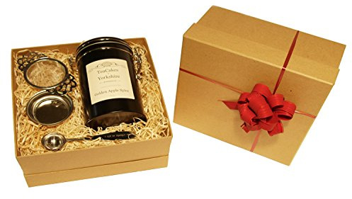 Golden Apple Spice Tea Gift Set Green Loose Leaf Tea Wrapped 100g in Caddy with Tea Strainer and Measuring Spoon by TeaCakes of Yorkshire.