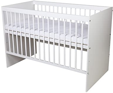 KMbaby Babybett TANY Weiß 120×60 cm – Holz-Kinderbett mit 3-Fach höhenverstellbarem Lattenrost & 3 Schlupfsprossen – Klassisches Gitterbett aus Kiefernholz & MDF – Ohne Matratze