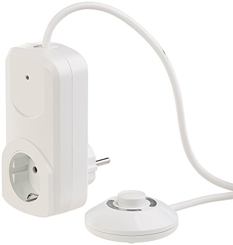revolt Stecker Mit Schalter: Schaltbare 230-Volt-Steckdose mit Fußschalter (Steckdosenleiste Mit Fußschalter, Verlängerungskabel mit Fußschalter, Steckdosenleisten)