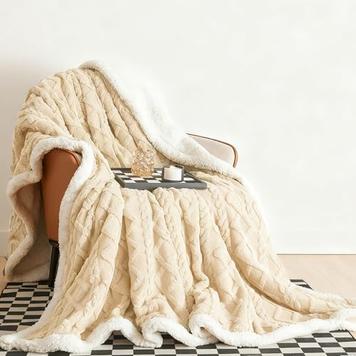 DECODEKO Manta de Franela y Borreguito - Reversible Manta Sofa Invierno para Cama, 100% Poliéster, Suave y Caliente(130×160cm, Beige)