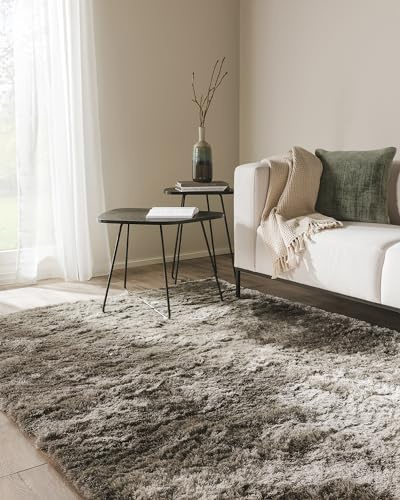 benuta Nest Hochflorteppich Whisper - Grau 160x230 cm - Kuschelig Weicher Teppich für Schlaf- und Wohnzimmer - Pflegeleicht - Fußbodenheizung Geeignet