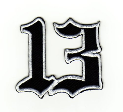 Nummer 13 Schwarz Aufnäher zum aufbügeln oder aufnähen Bügelbild Aufbügler für Kleidung gestickter Bügelflicken Lucky Zahl Dreizehn Applikation Patch Größe 6,0 x 6,0 cm