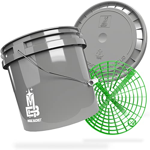 MAGIC BUCKET Car Hand Wash Bundle | Wash Bucket with Matching Bucket Lid 3.5 US Gallons Approx. 13 Litres | With Grit Guard Bucket Insert Dirt Strainer | Washing Set Grey / Green